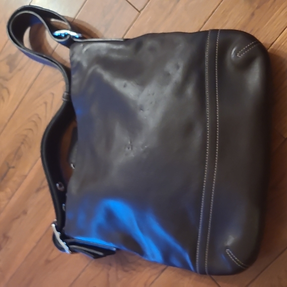 Coach - Picture 4 of 4